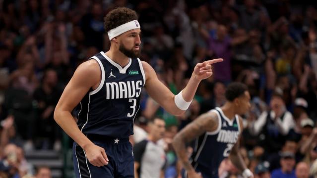 Klay Thompson jugó bien en el primer partido de los Dallas Mavericks